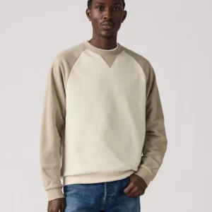 Levi'® Men's Relaxed Fit Crewneck Long Sleeve Red Tab Logo Sweatshirt