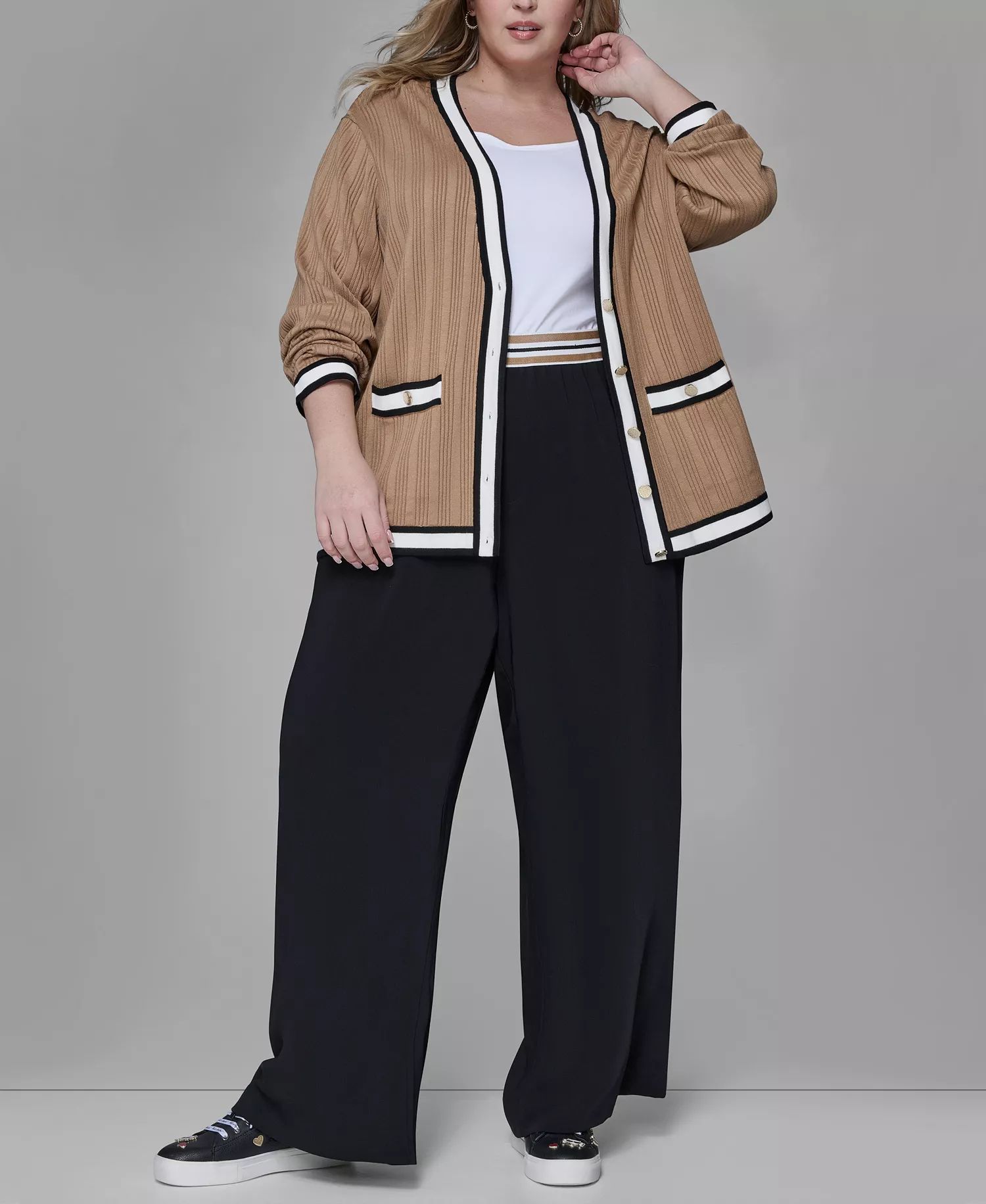 mni-2f7ef0f9671ec79e0329488d54e1b99d Women's Plus Size V-Neck Button Front Cardigan — изображение 3