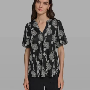 Women's Popover Paris Lace Short-Sleeve Top