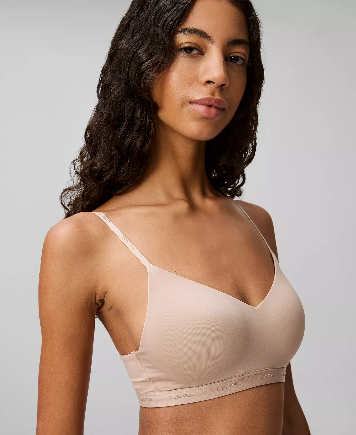 mni-4e531a3dafed95ebbb3bec18947e2d1b Women's Form To Body Lightly Lined Bralette Bra QF7618 — изображение 3
