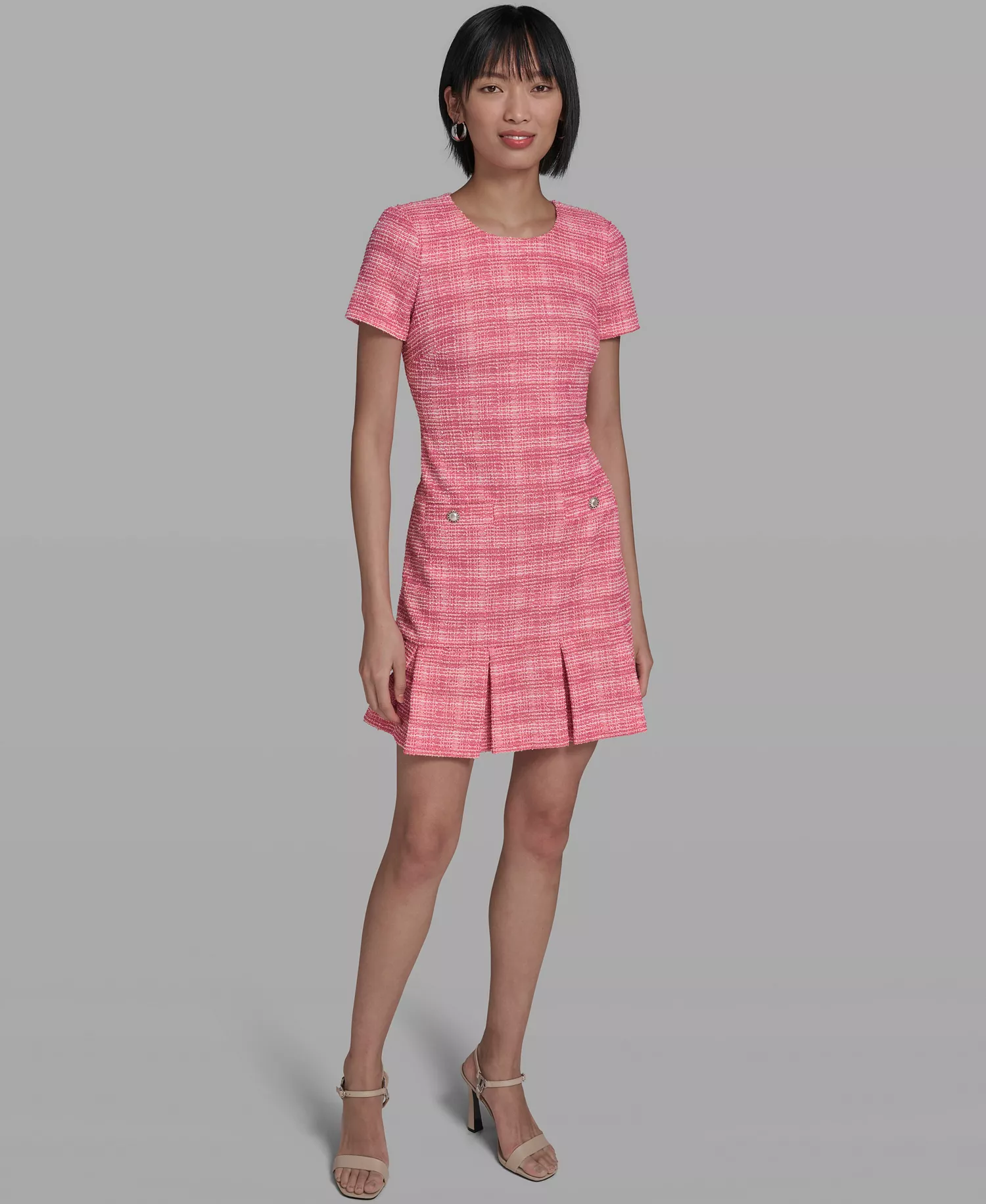 mni-5fc49f045a00bb4b735af87f854d0f25 Women's Short-Sleeve Short Dress