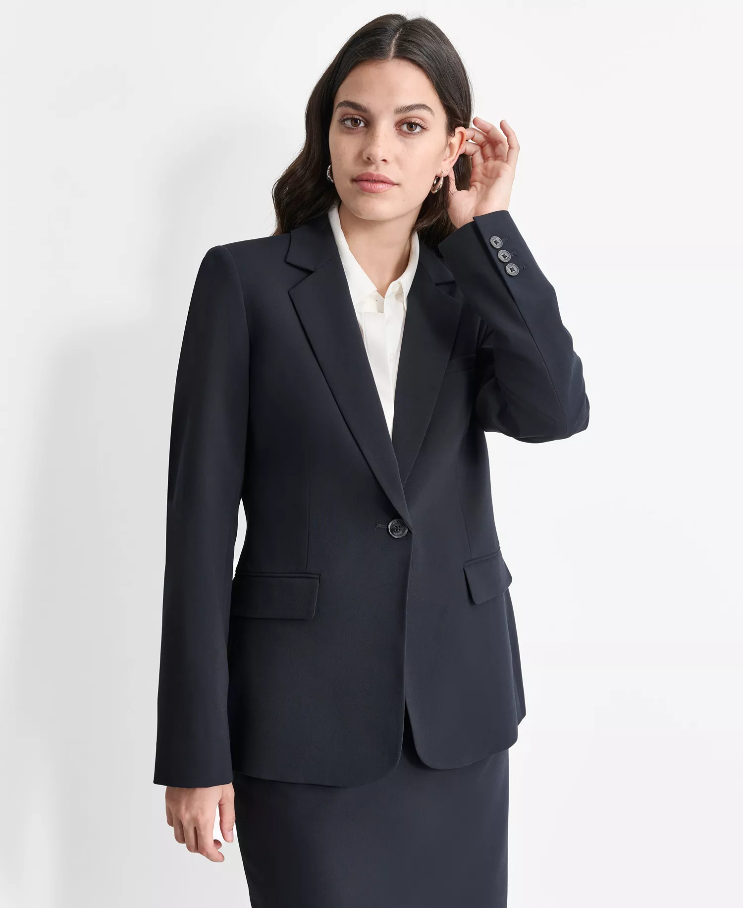 mni-60993fd26a2caadf02d0ac9172c65532 Women’s Single-Button-Front Long-Sleeve Blazer