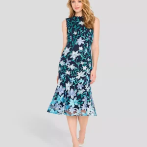 Women's Scoop Neck Sleeveless Dress