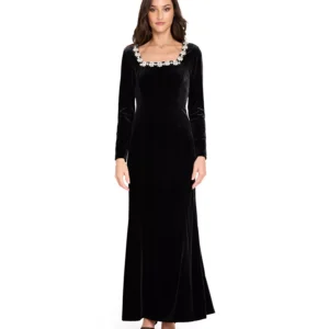 Women's Rhinestone Square Neck Long Sleeve Velvet Gown
