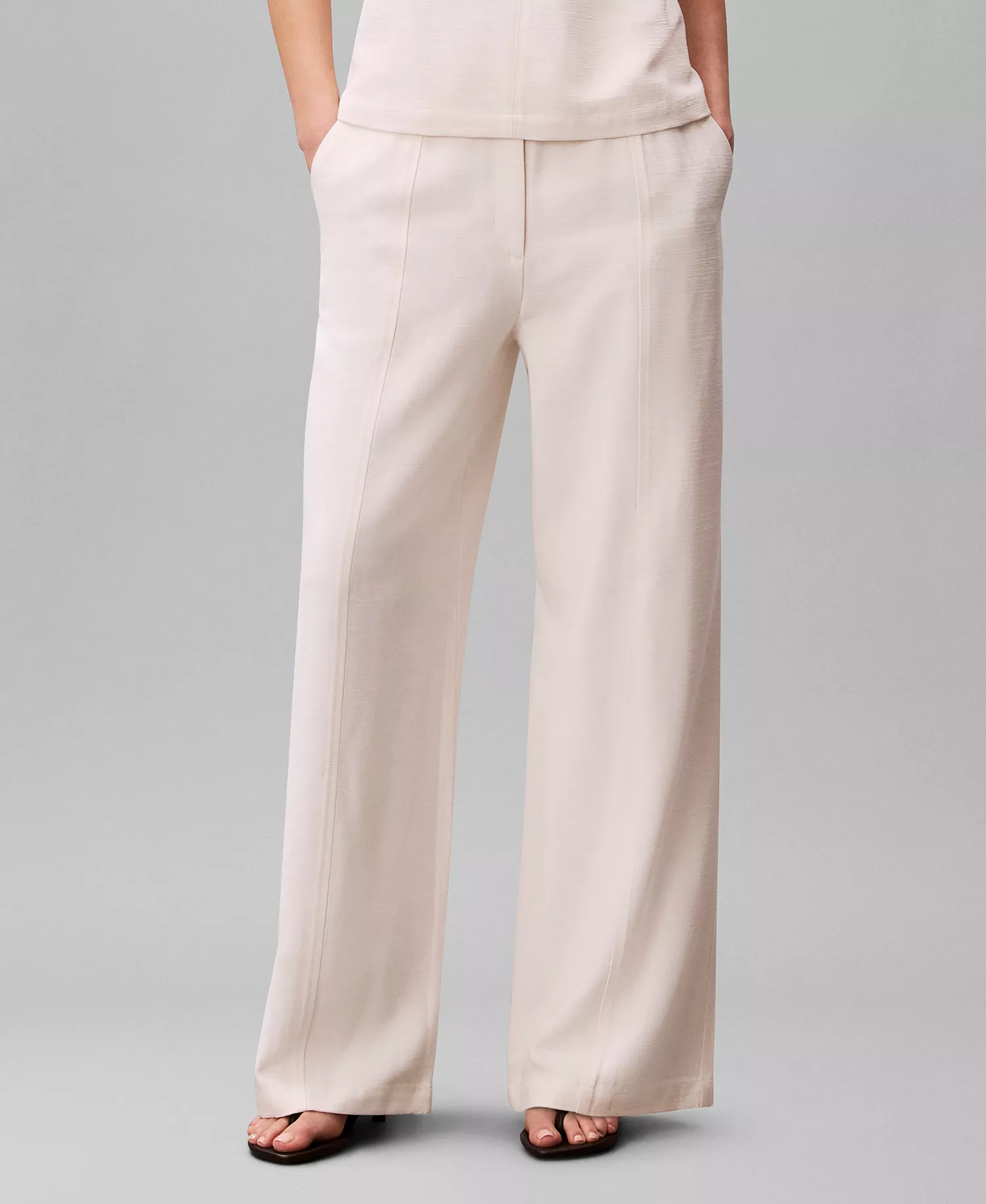 mni-73c64544670733256bd6355ccf985dde Women's Textured High-Rise Pants