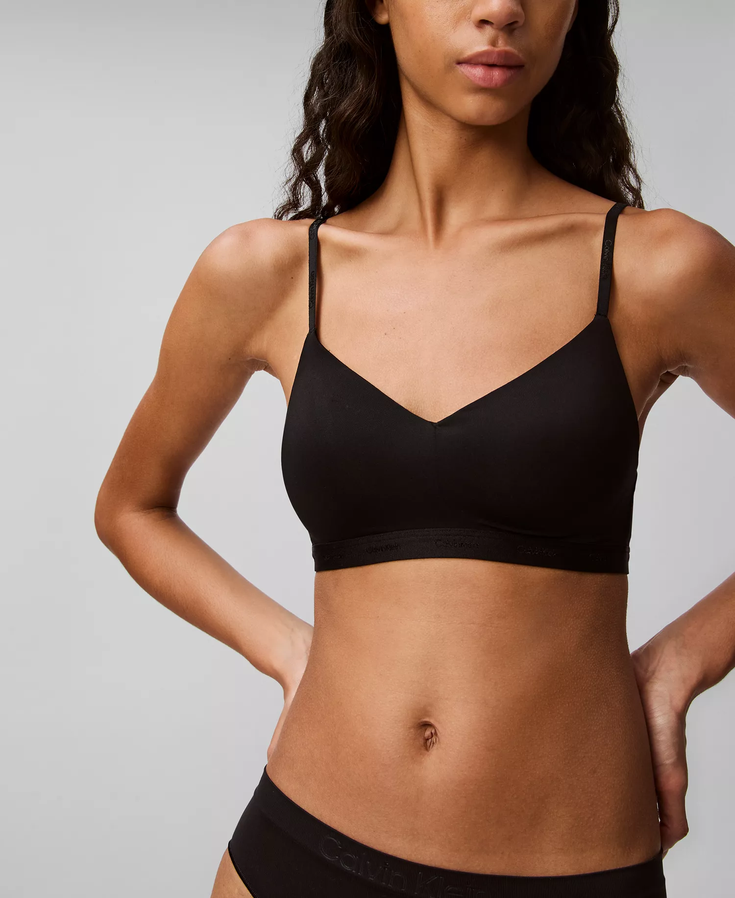 mni-7b240983ddc17a62f95d443c194579b2 Women's Form To Body Lightly Lined Bralette Bra QF7618