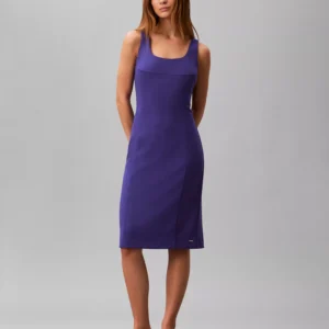 Women's Sleeveless Scoop Neck Dress