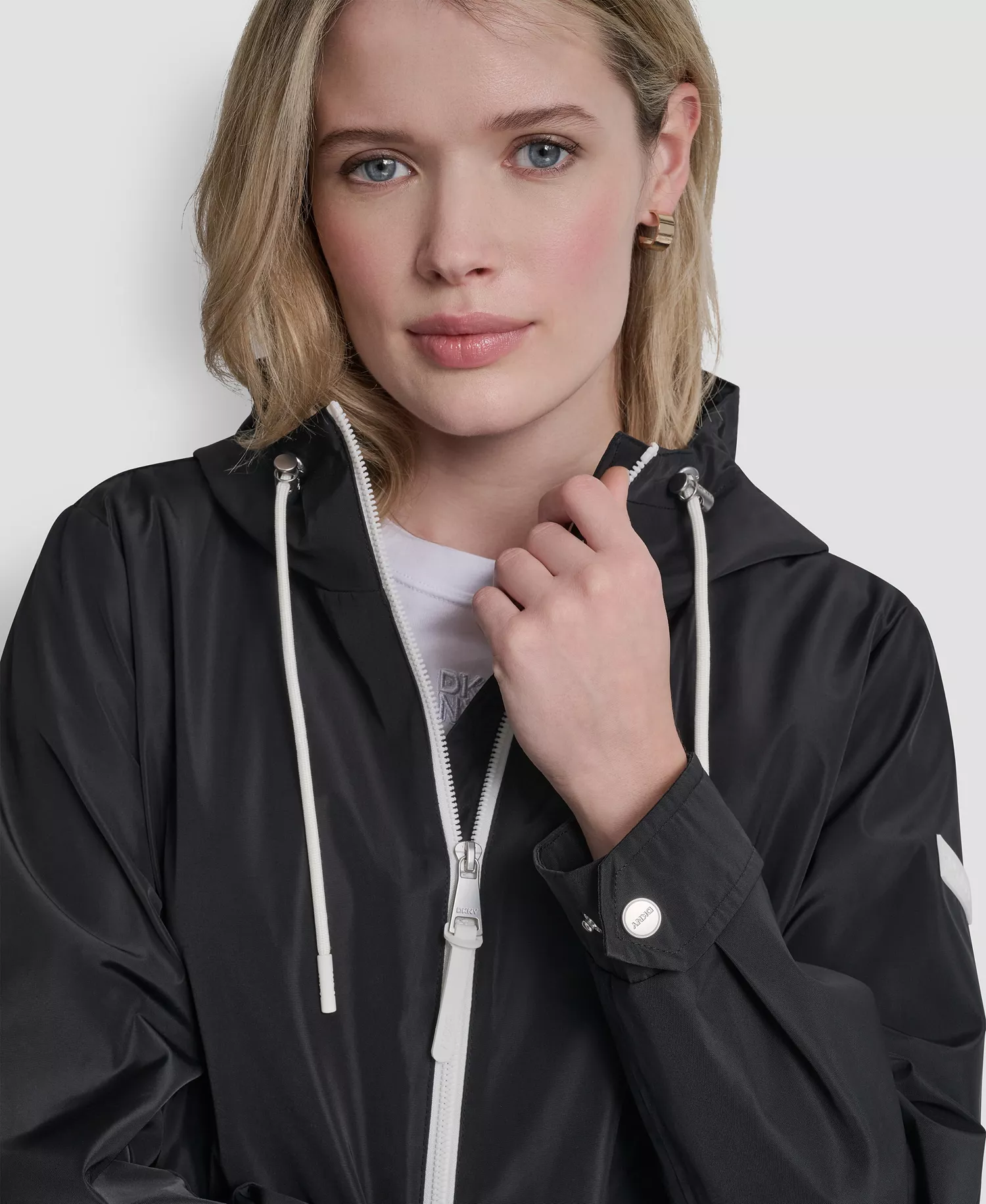 mni-a7bbe5bf62d8b3abbb97dff0a0a65819 Women's Sporty Anorak Hooded Raincoat
