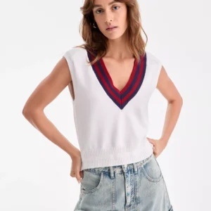 Women's Sleeveless V-Neck Sweater Vest, Exclusively at Macy's