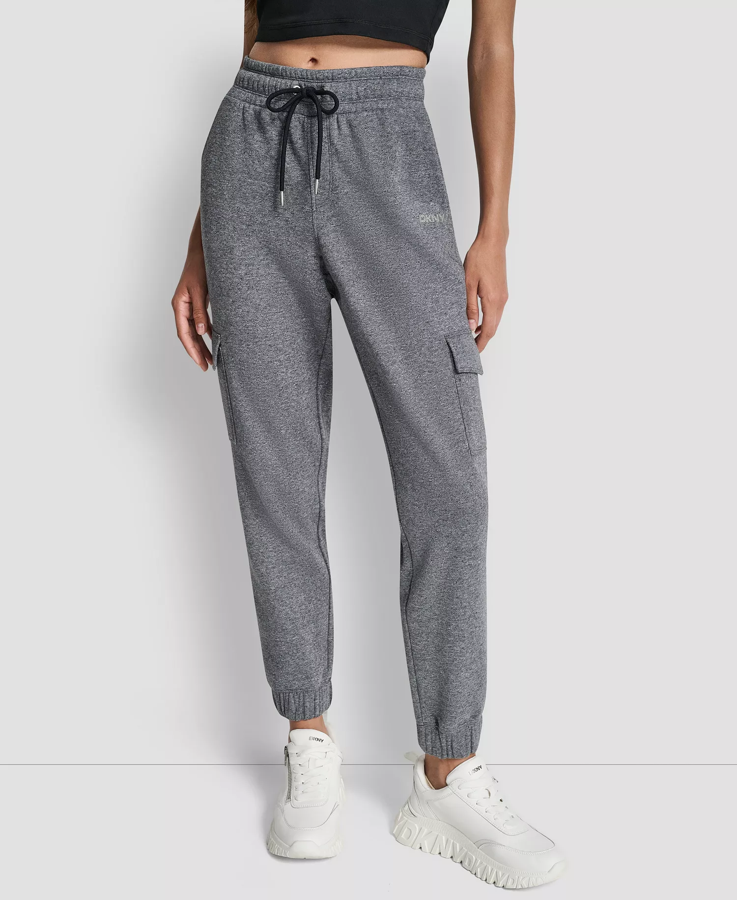 mni-d1f1c1756445faefac01a8c83261096d Women's Studded-Logo Cargo Joggers — изображение 7