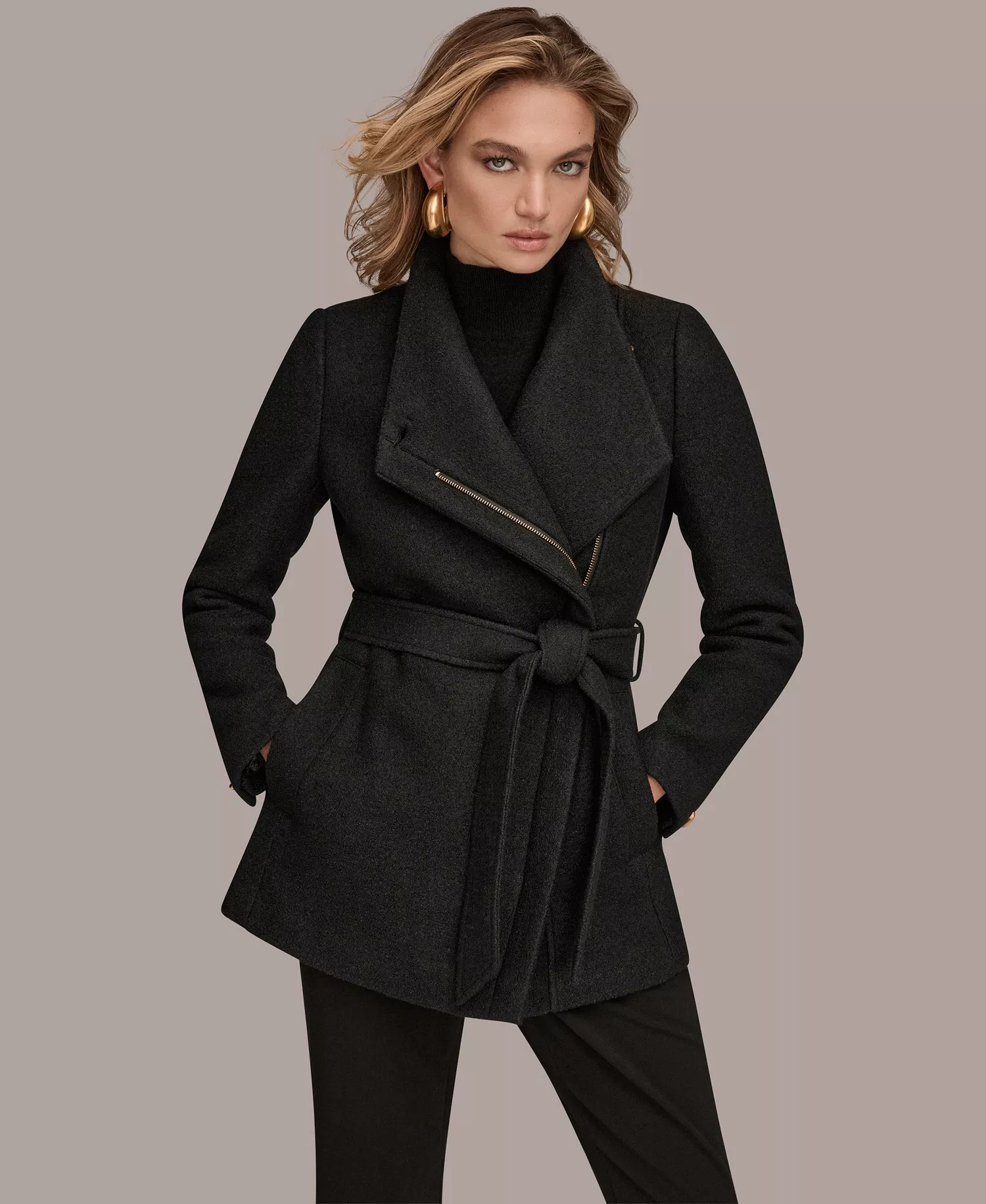 mni-d2e6d175f479bed000593633d42a3af5 Women's Wing Collar Belted Coat