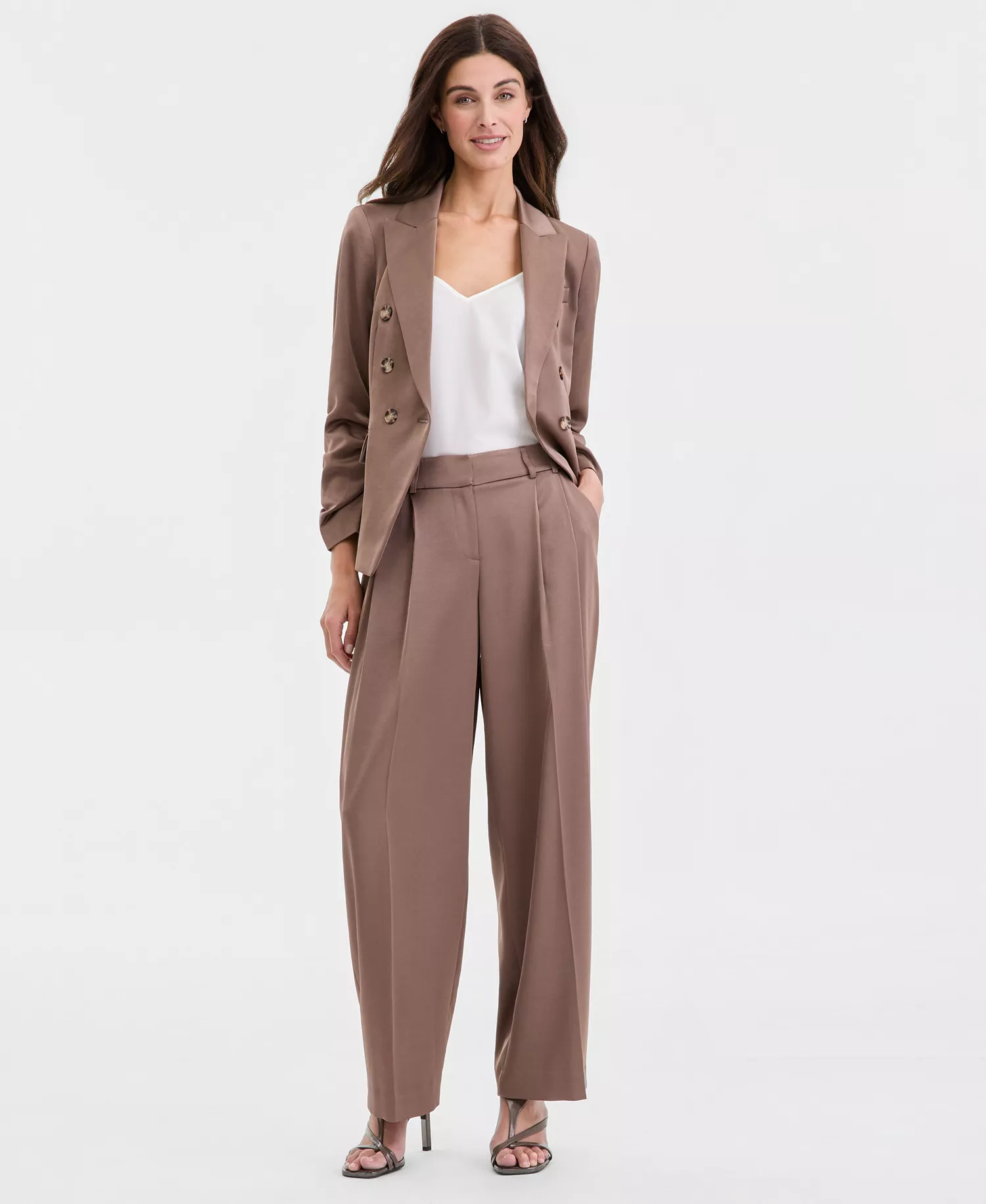 mni-f9e673f75ddf21660aceded3b1cdb135 Women's Bouclé Tweed Cropped Jacket & Satin Pleat-Front Wide-Leg Pants — изображение 3