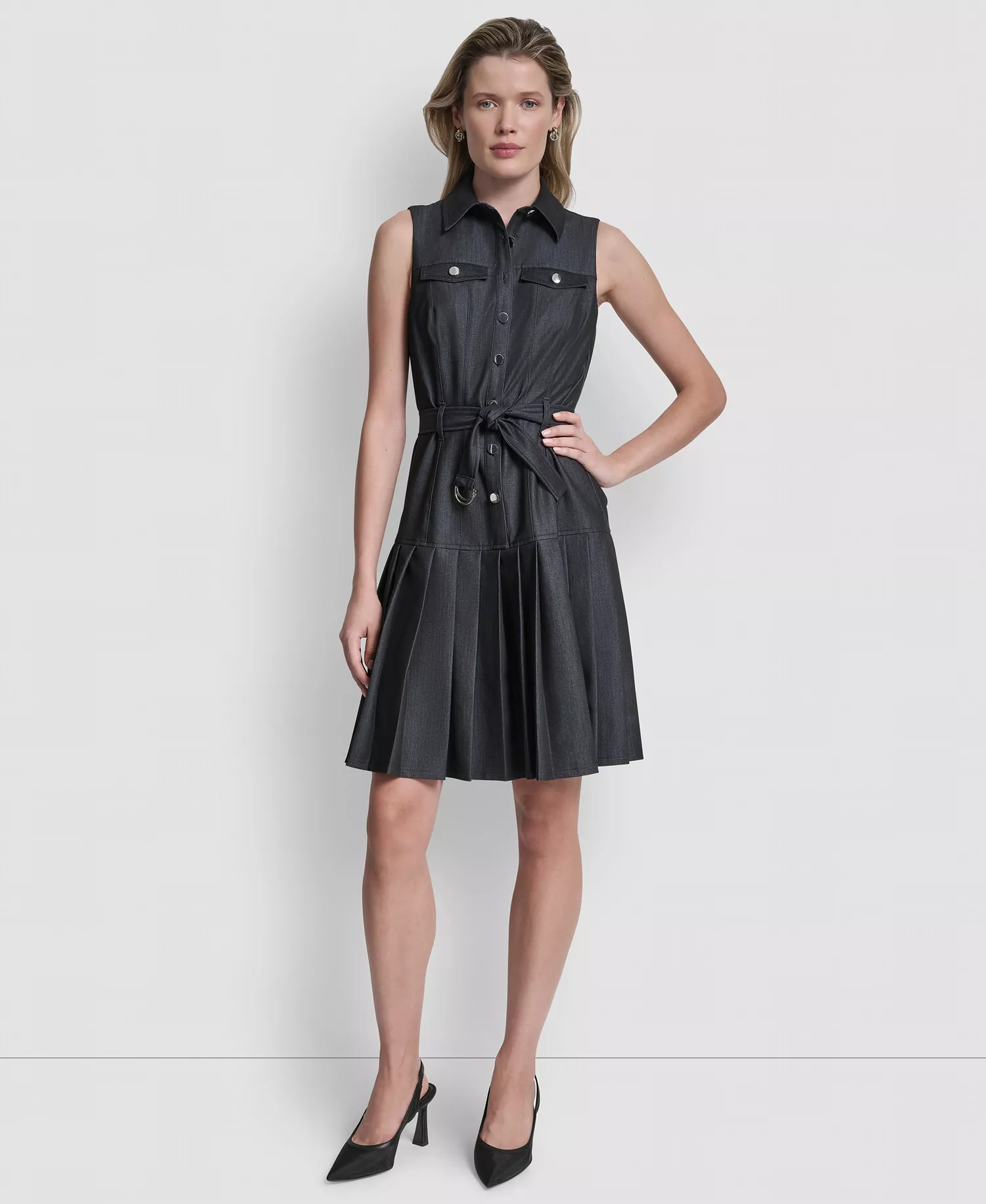 mni-fdc926a559eb3e59f572cb01cf8e04ec Women's Sleeveless Collared Pleated Dress