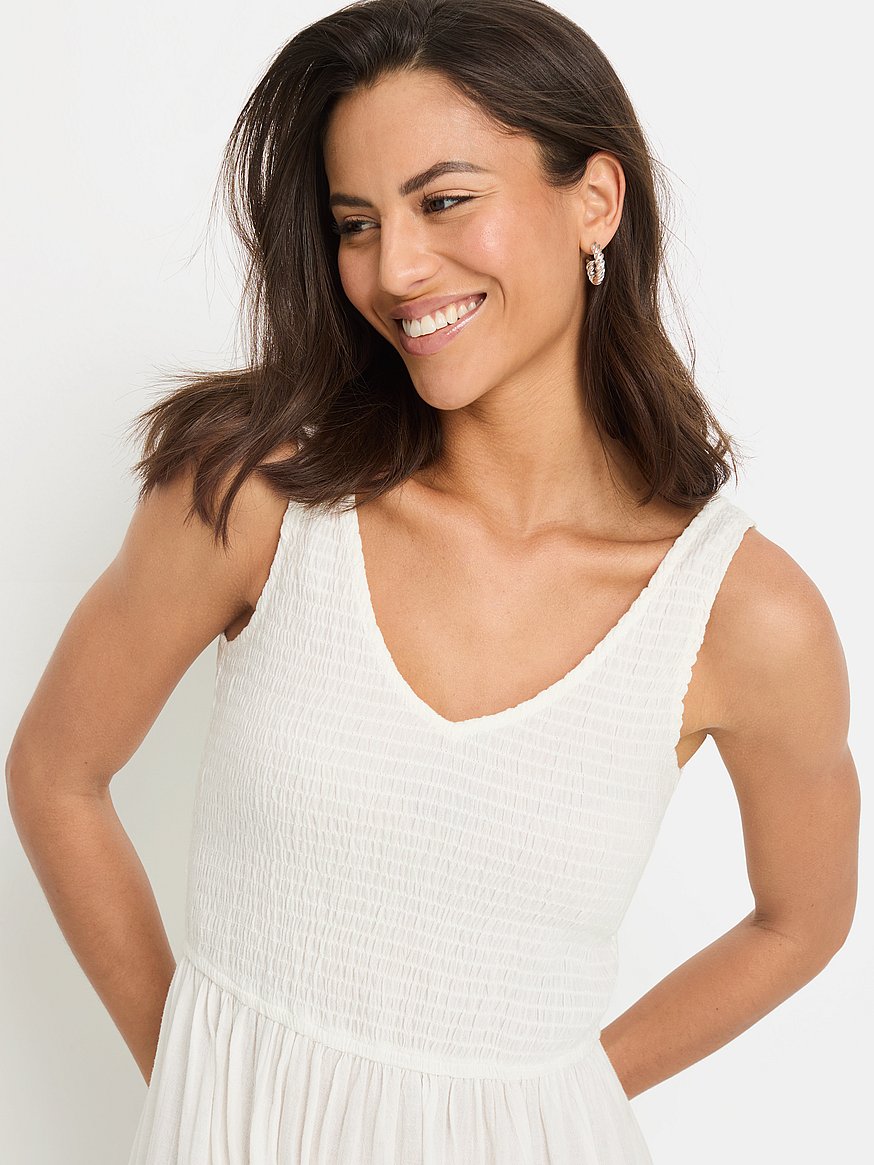 tiered v neck maxi dress tiered v neck maxi dress