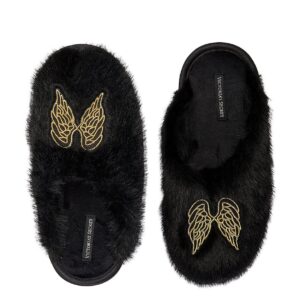 luxe plush closed toe slippers