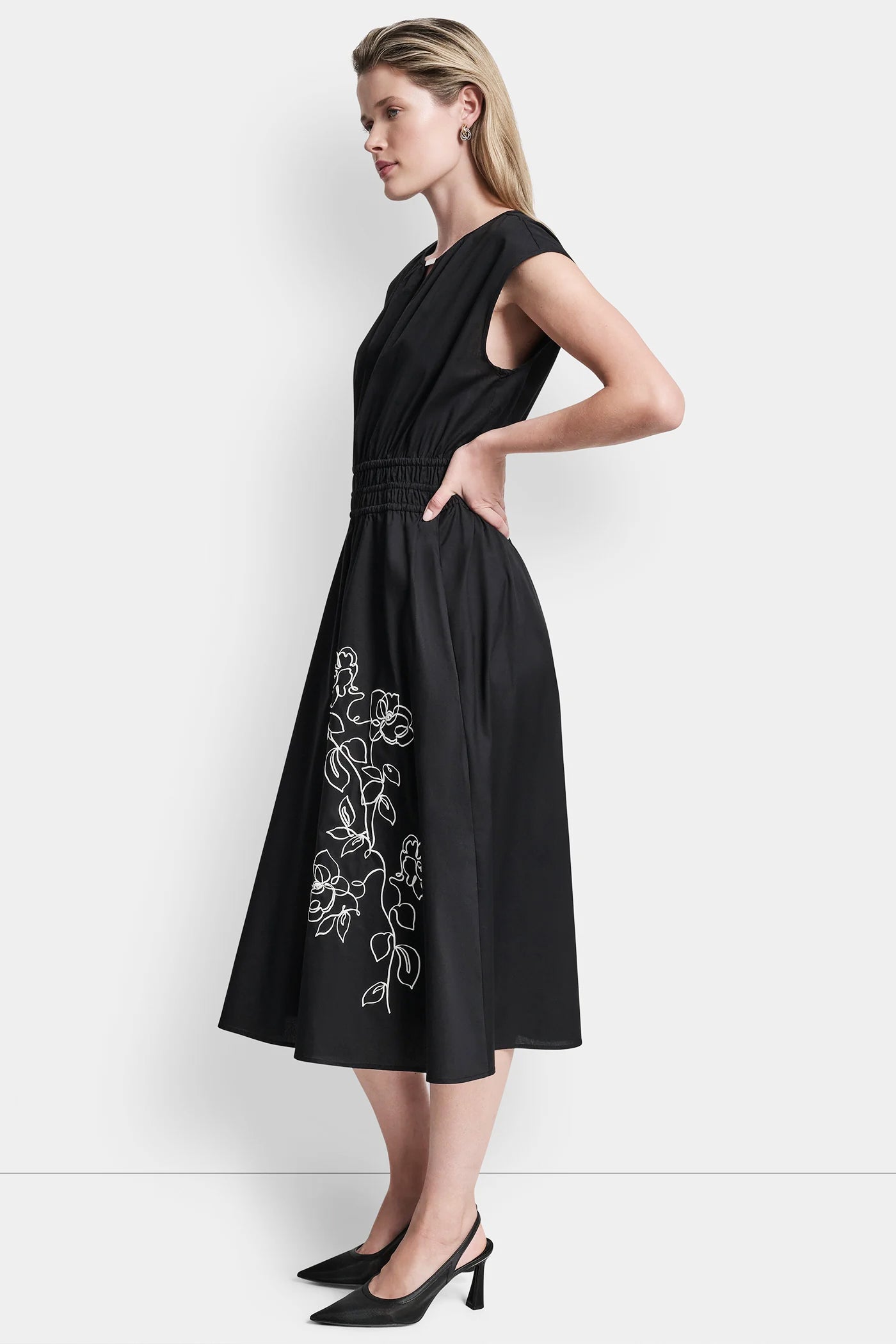 dknydd22725 40 dd6a1r85 blk s c48c6517 9aa6 435d 982c 7091e1827745 dknydd22725 40 dd6a1r85 blk s c48c6517 9aa6 435d 982c 7091e1827745