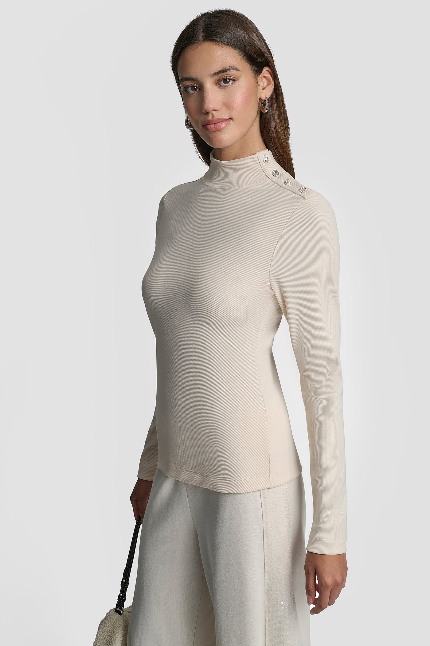 dknydj16825 31r dj6t1661 en2 retailc 1 dknydj16825 31r dj6t1661 en2 retailc 1