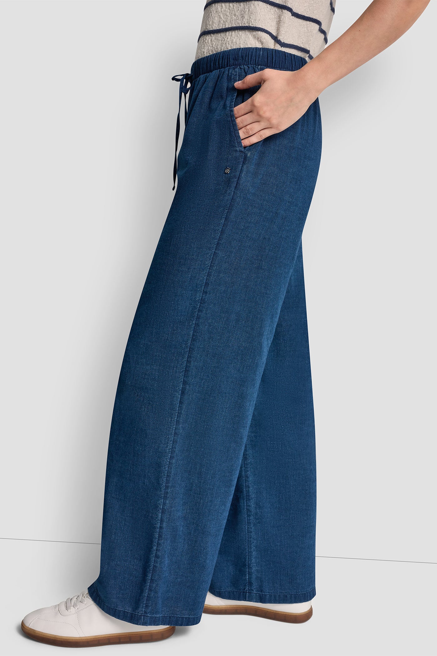 dknydj25125 18 dj6p3136 ind s 1 dknydj25125 18 dj6p3136 ind s 1