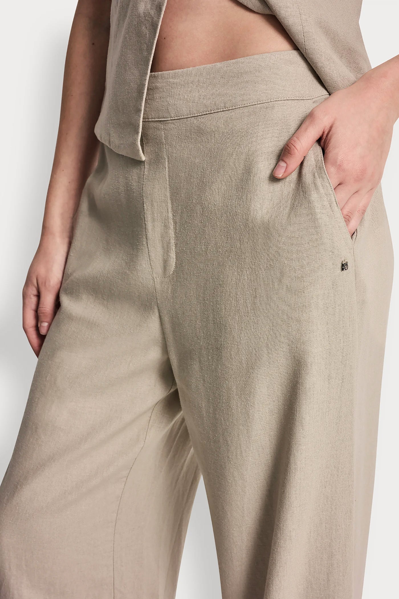 dknydj25125 25 dj6p3129 pbl alt2 2c36d4cc f176 4444 8f63 24fffcf99830 dknydj25125 25 dj6p3129 pbl alt2 2c36d4cc f176 4444 8f63 24fffcf99830