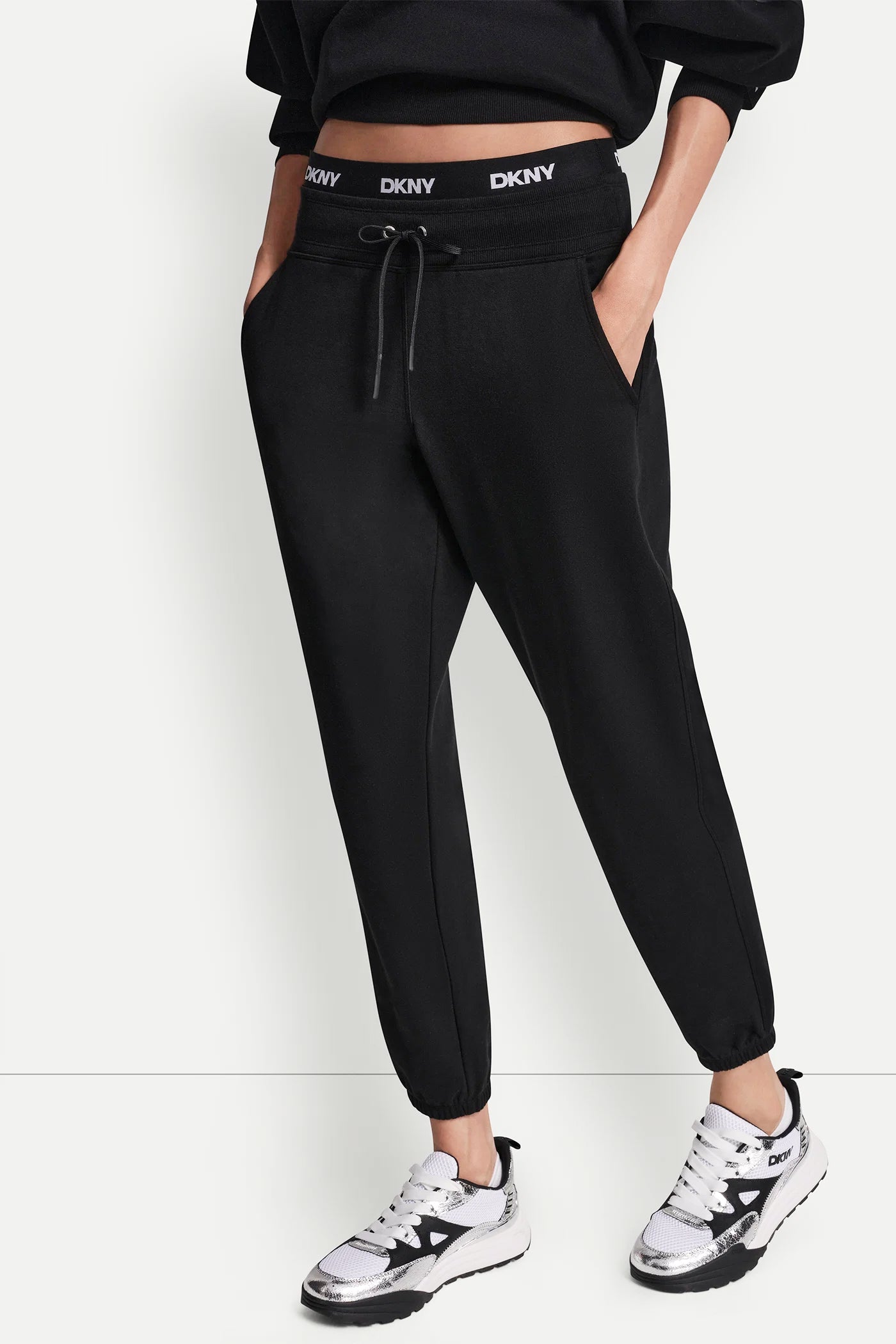 dknydp24225 64 dp6p3857 blk s 1011330b 81c9 4b3f ae88 c78985c282db dknydp24225 64 dp6p3857 blk s 1011330b 81c9 4b3f ae88 c78985c282db