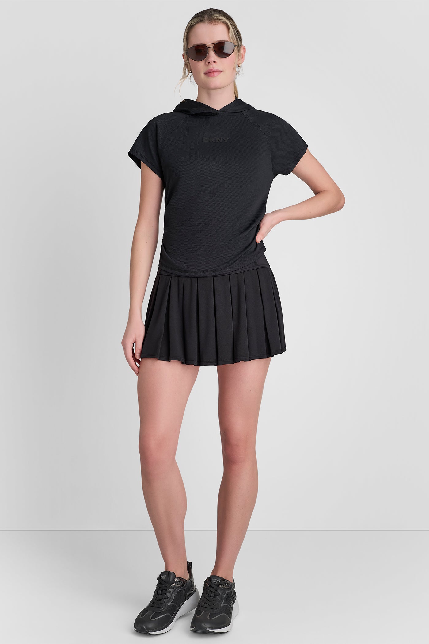 dknydp27425 44r dp6t1585 blk retaila 1 dknydp27425 44r dp6t1585 blk retaila 1