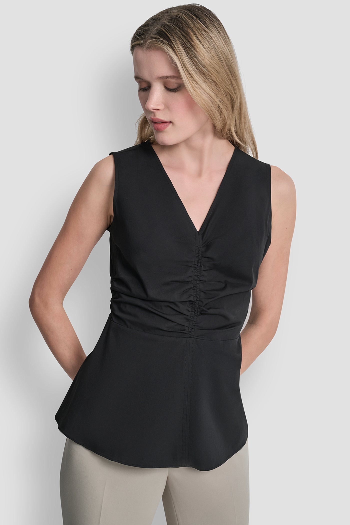 dknydu25625 40 ua6t0427 blk f 1 dknydu25625 40 ua6t0427 blk f 1