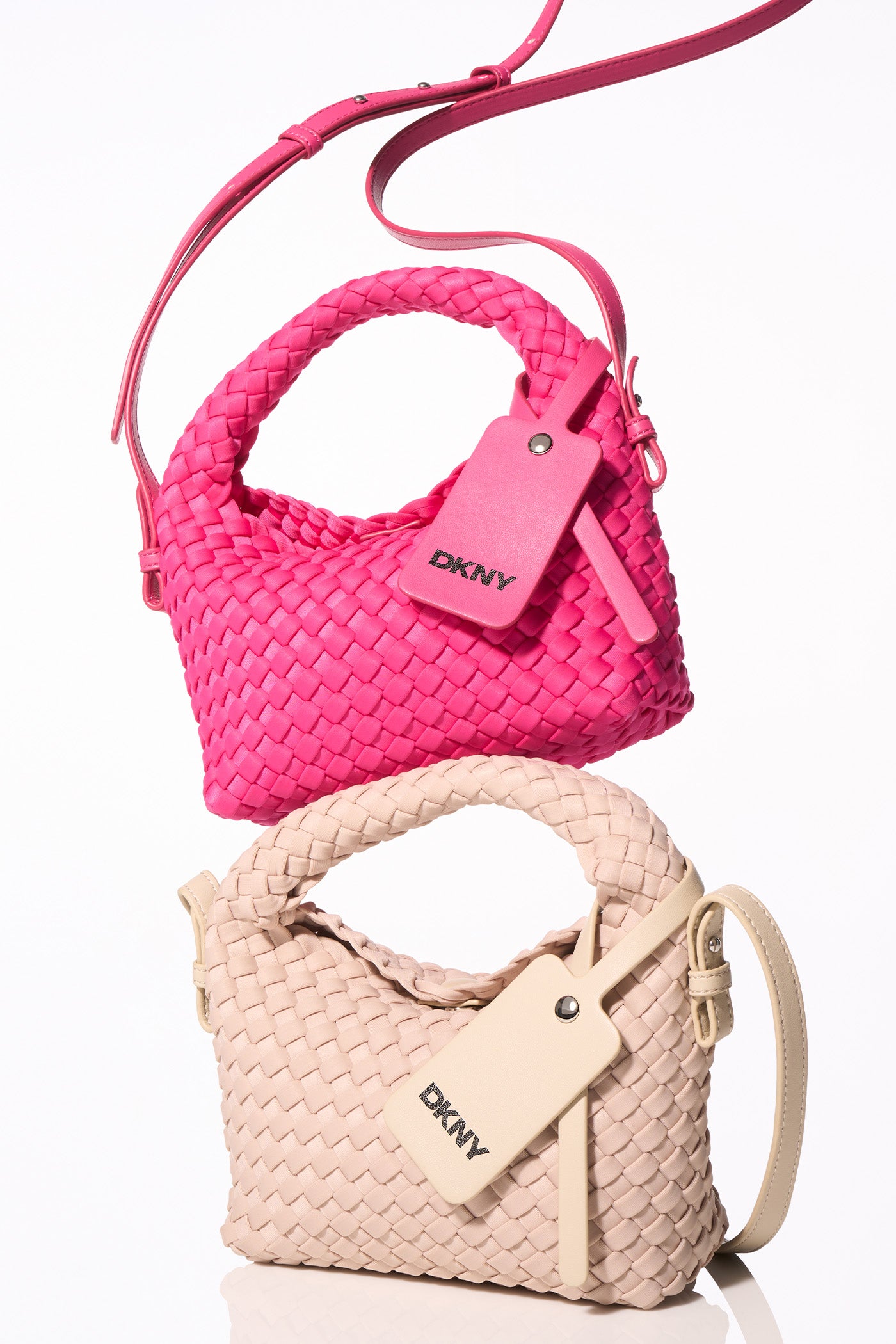 dkny sp26 still life 05 1400x2100 593914ac ef00 4329 ae88 537cb35cd460 dkny sp26 still life 05 1400x2100 593914ac ef00 4329 ae88 537cb35cd460