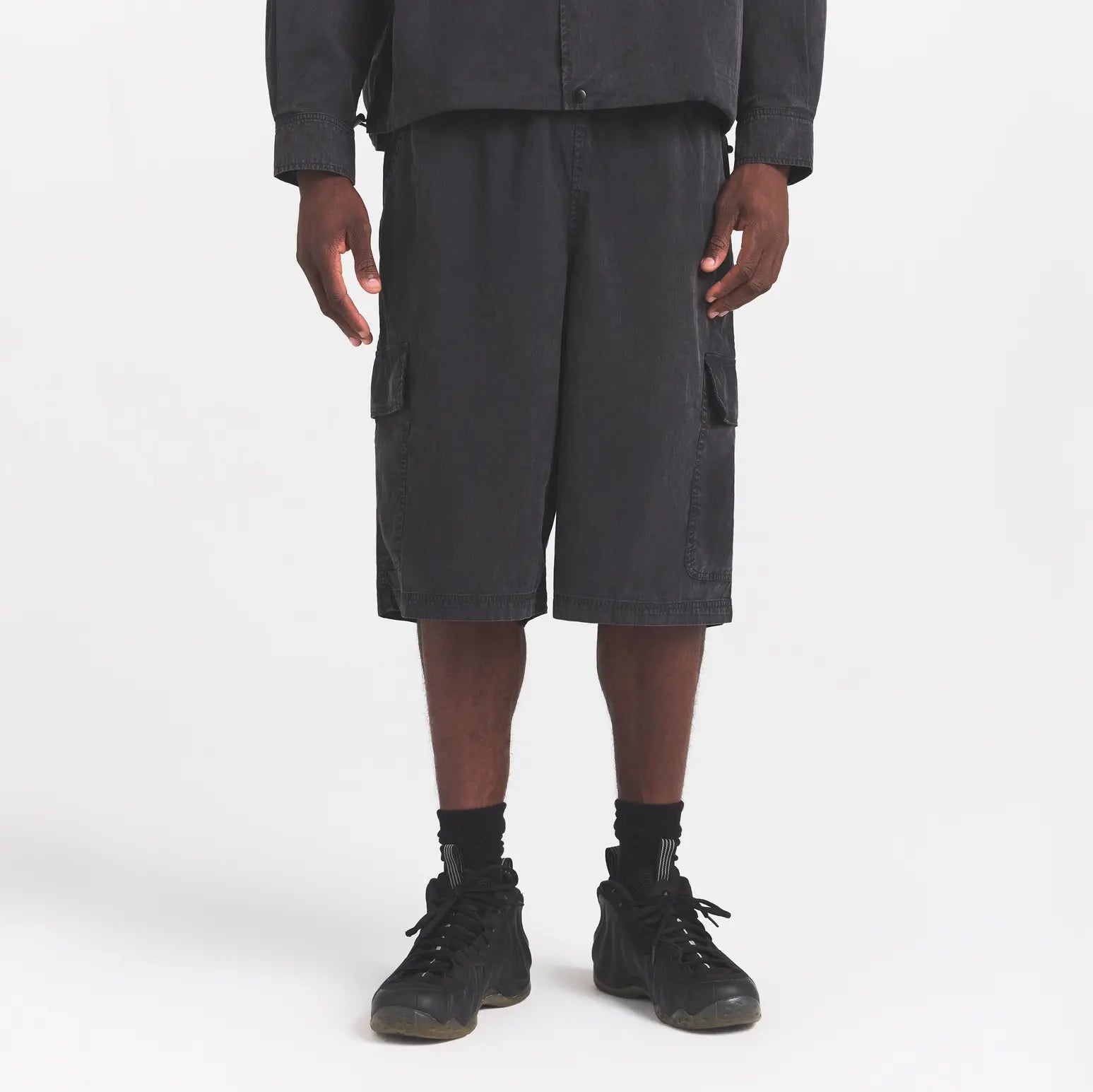 woven mens relaxed cargo short woven mens relaxed cargo short