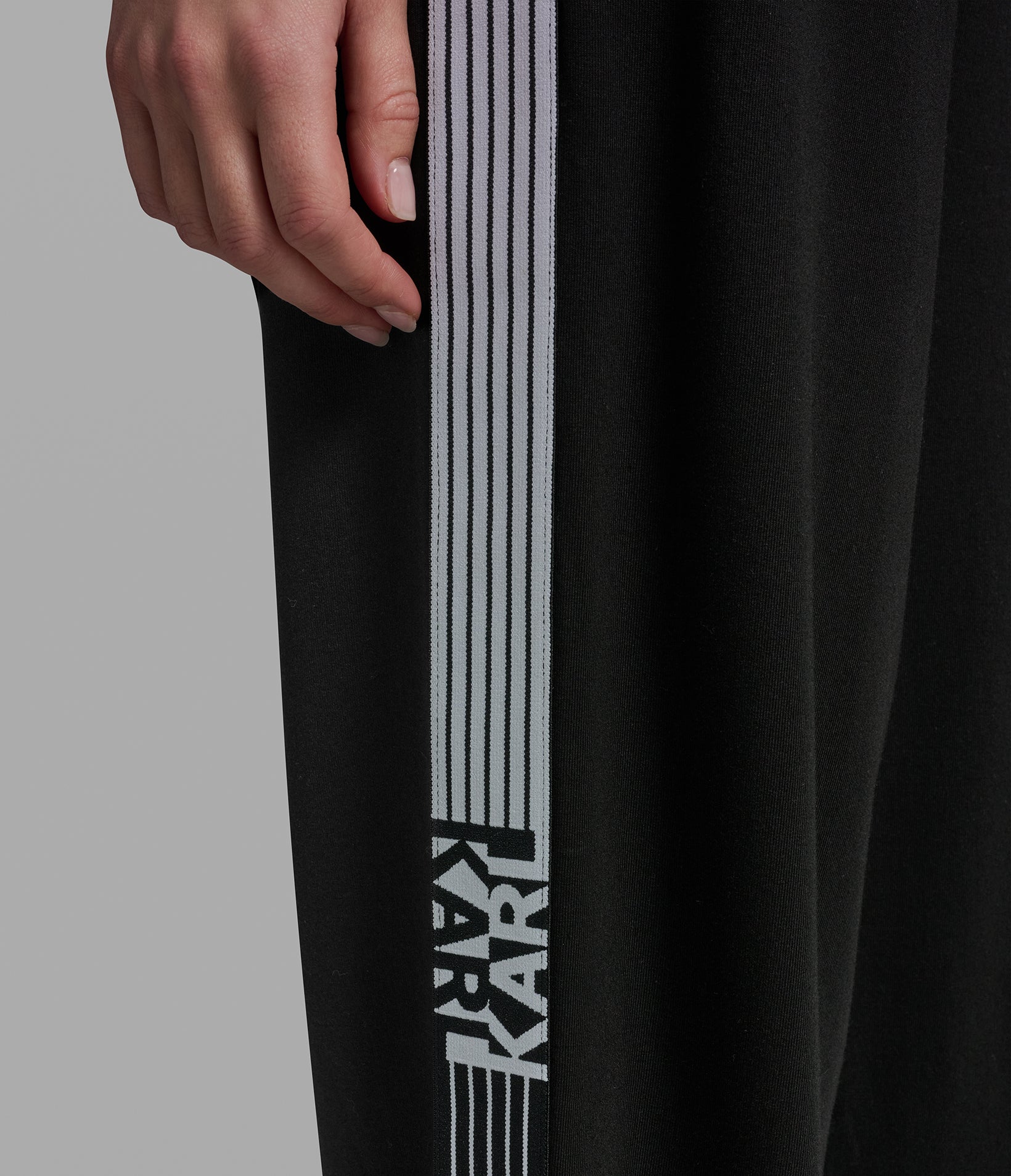 klplk00926 21 l6tf7a81 blk alt3 klplk00926 21 l6tf7a81 blk alt3