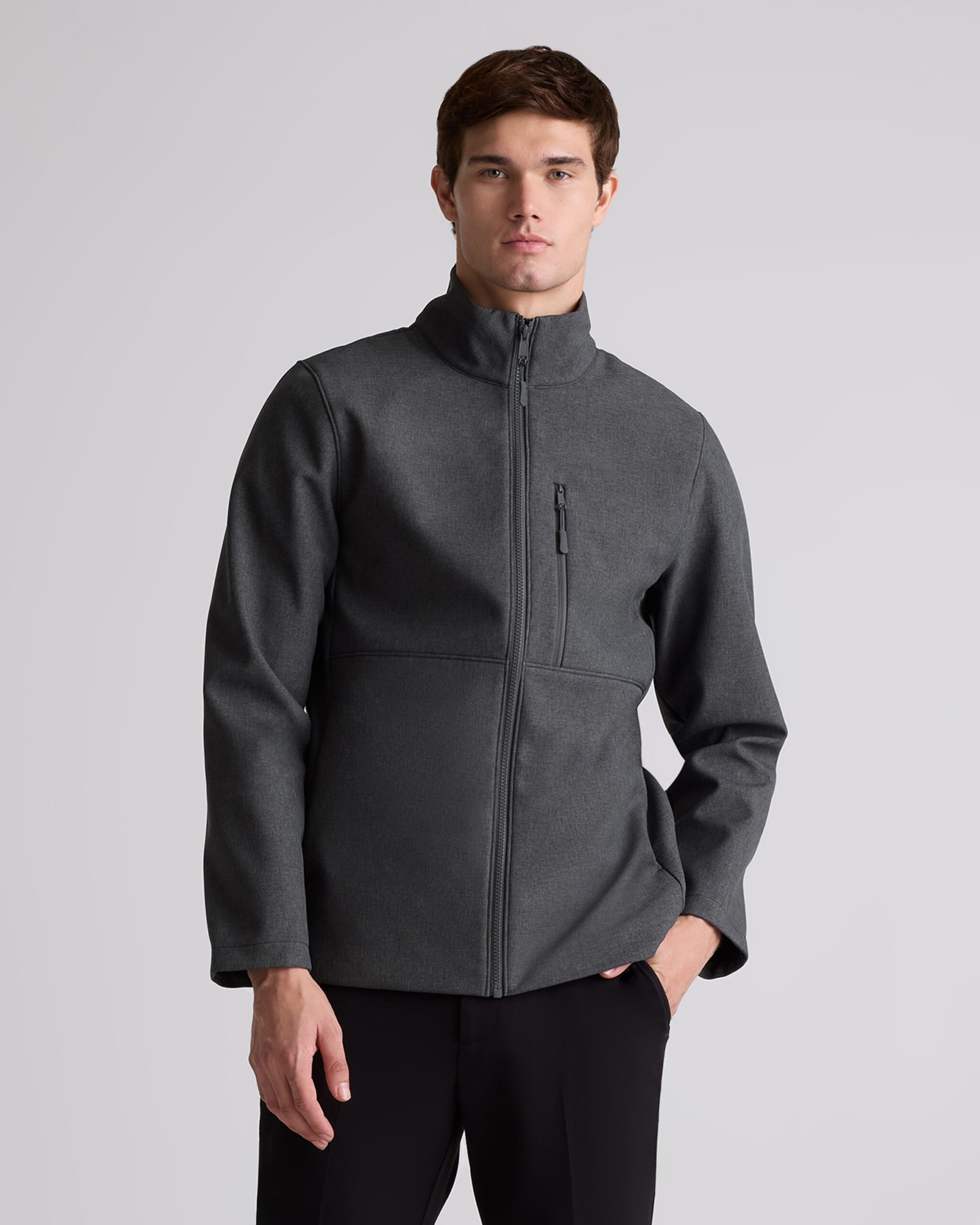 Куртка softshell на молнии во всю длину на флисовой подкладке Куртка softshell на молнии во всю длину на флисовой подкладке
