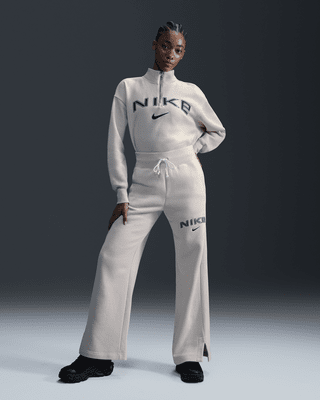 nike sportswear phoenix fleece Женские широкие брюки с высокой талией и логотипом nike sportswear phoenix fleece Женские широкие брюки с высокой талией и логотипом