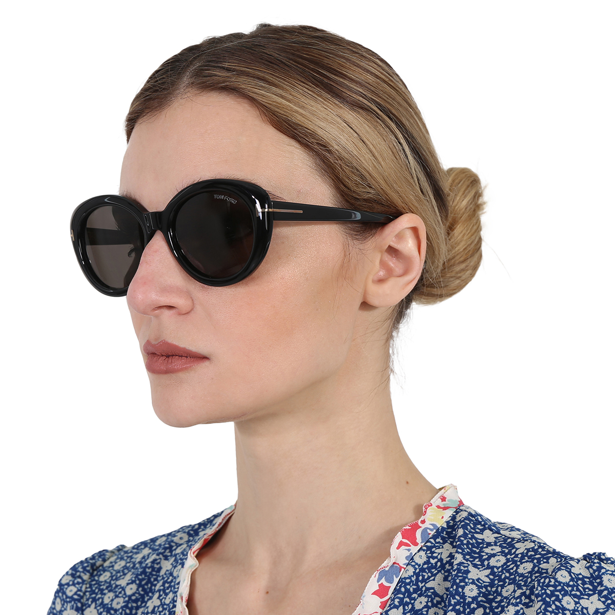 tom ford lily smoke oval ladies sunglasses ft1009 01a 55 tom ford lily smoke oval ladies sunglasses ft1009 01a 55