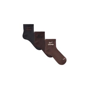 Витрина nikeskims accessories dri fit™ quarter crew sock 3 pack